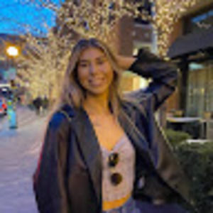 Meet your Posher, Stephanie